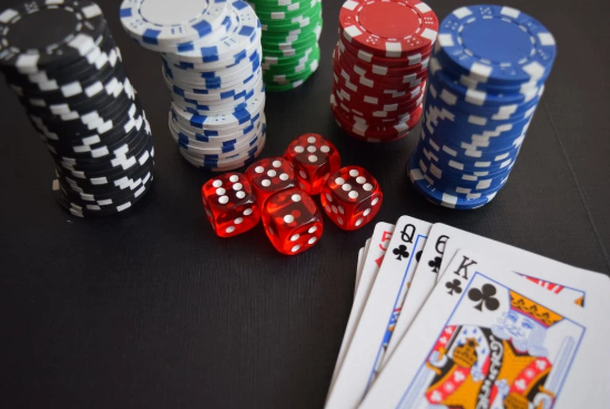 Tips to Improve Your Online Gambling Skills