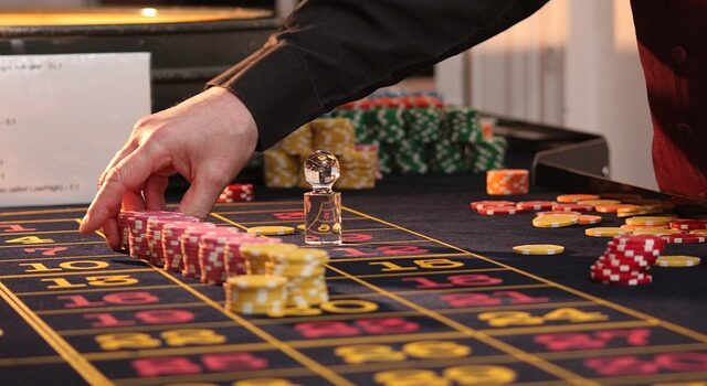 Understanding the Mind: How Psychological Principles Affect Casino Gambling Behavior